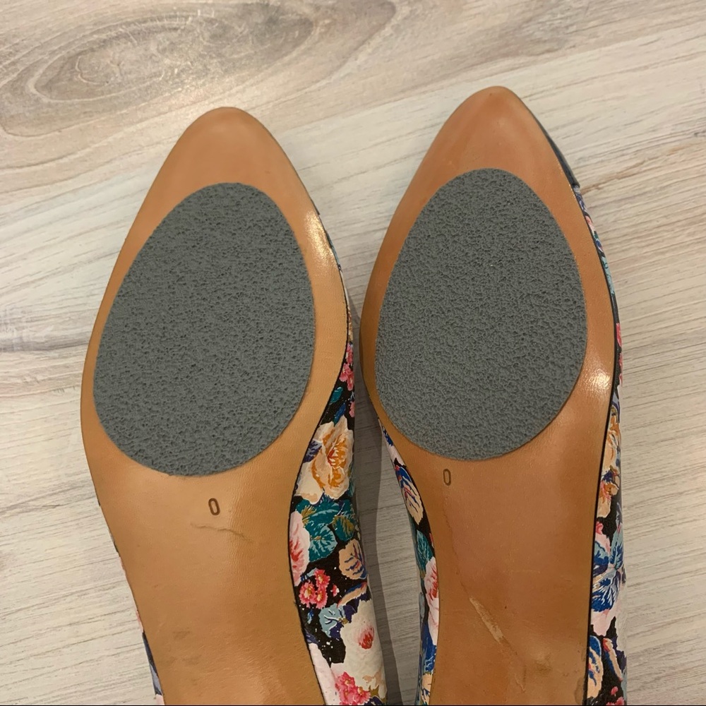 Siamanto Floral Heels - Picture 6 of 6